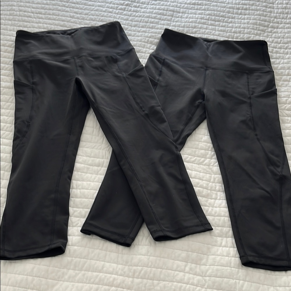 NWOTS  ODODOS Capri Leggings